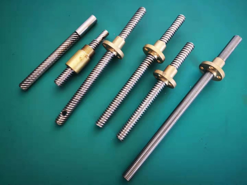 生產梯（tī）形絲（sī）杆螺杆 T81/1頭、T82/1頭 T81.5/1頭（tóu）大量現貨絲杆